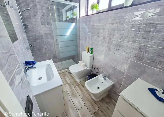 Colon Ii With Aircon, Pool Bar, Beachside - Playa De Americas Apartman *