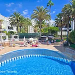 Colon Ii With Aircon, Pool Bar, Beachside - Playa De Americas *