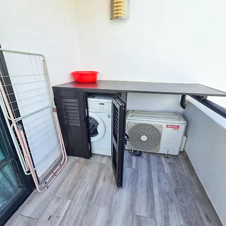 Colon Ii With Aircon, Pool Bar, Beachside - Playa De Americas *