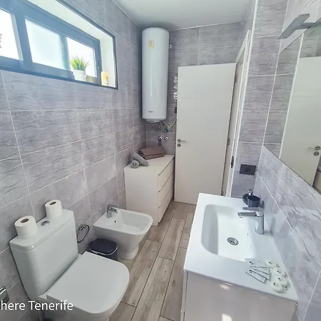 아파트 Colon Ii With Aircon, Pool Bar, Beachside - Playa De Americas