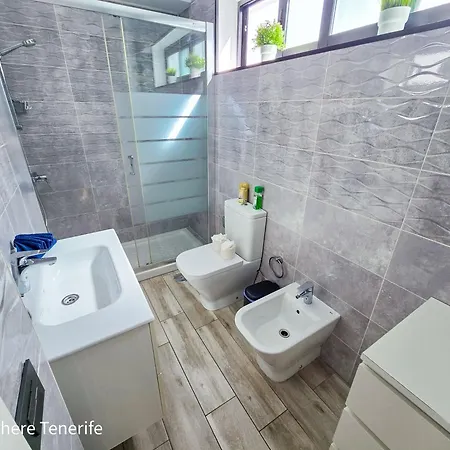 Colon Ii With Aircon, Pool Bar, Beachside - Playa De Americas 아파트 *