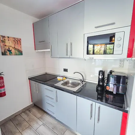 Colon Ii With Aircon, Pool Bar, Beachside - Playa De Americas أرونا