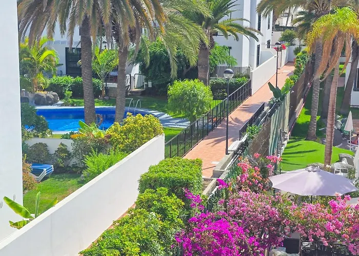 Colon Ii With Aircon, Pool Bar, Beachside - Playa De Americas