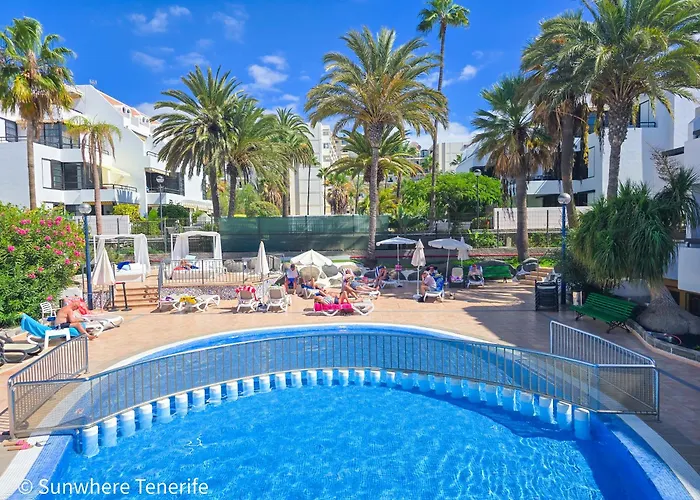 Colon Ii With Aircon, Pool Bar, Beachside - Playa De Americas *