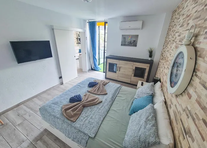 Colon Ii With Aircon, Pool Bar, Beachside - Playa De Americas * 阿罗纳