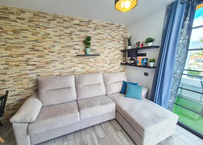 Colon Ii With Aircon, Pool Bar, Beachside - Playa De Americas *